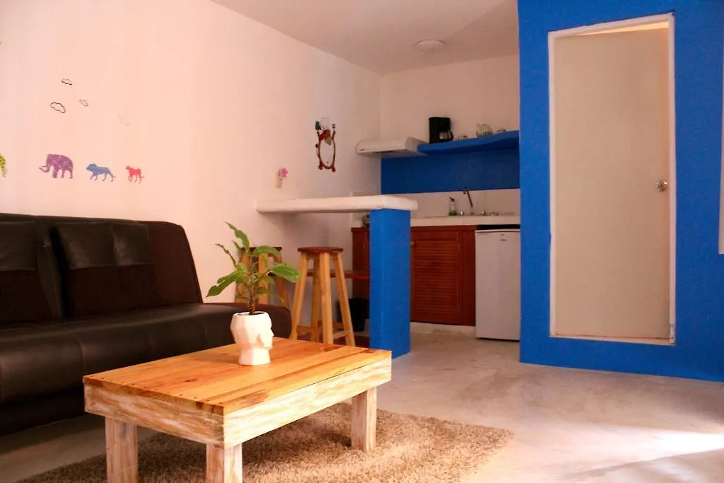 Casa Monica פלאייה דל כרמן
